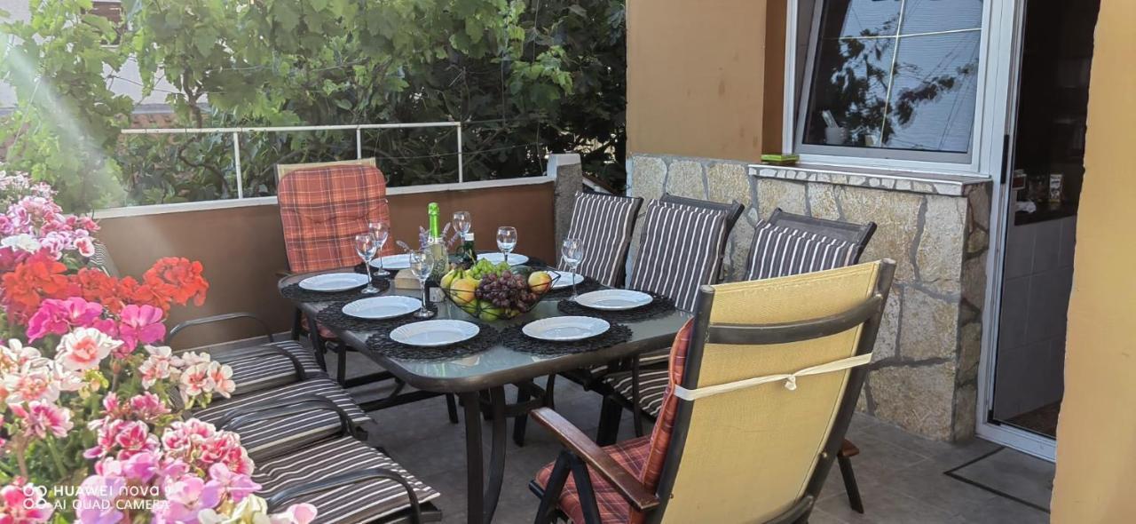 Kuca Za Odmor Vista Mare Villa Marinici  Екстериор снимка